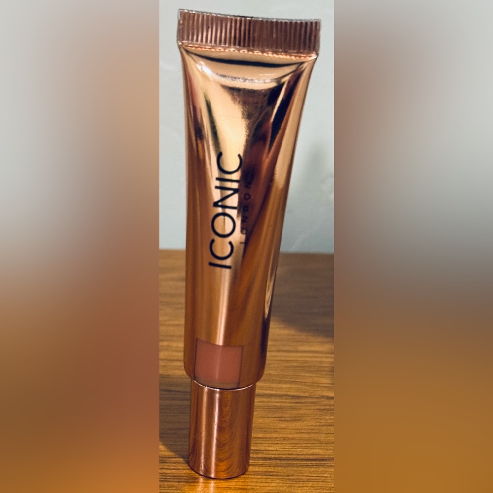 ICONIC London Sheer Blush in “Fresh Face” New